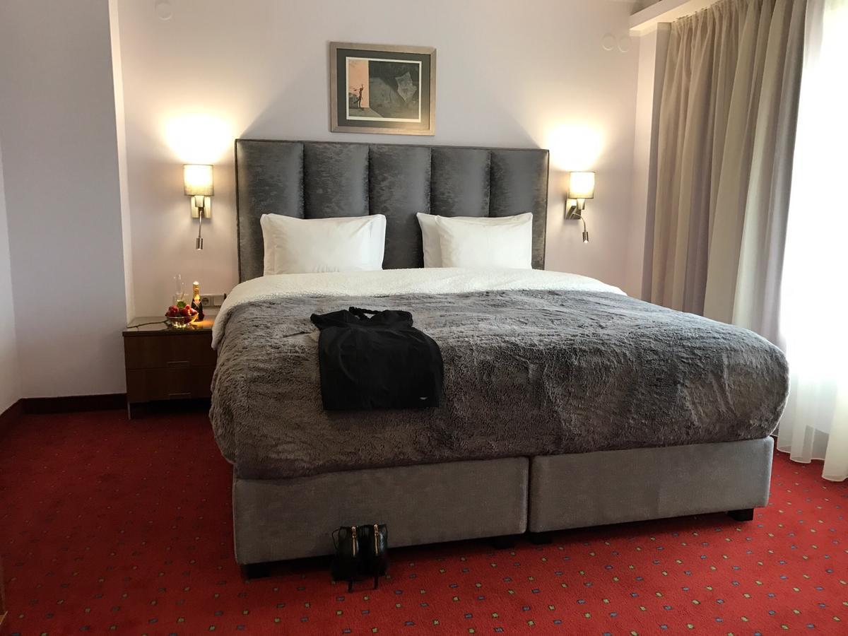 Art 'otel Hotel 4*