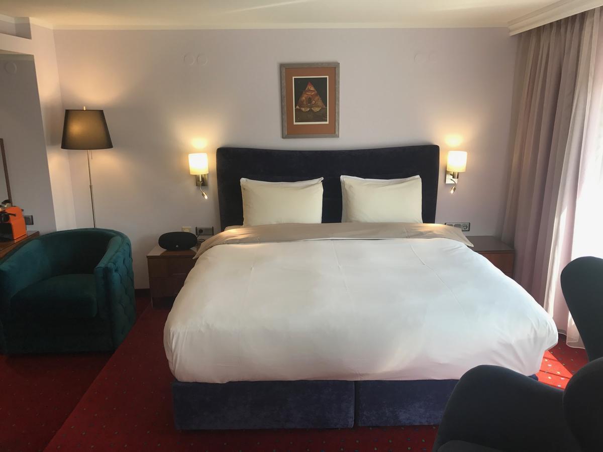 Art 'otel