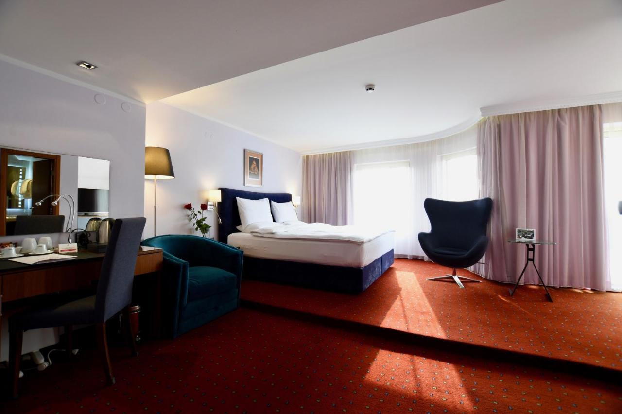 Art 'otel 4*